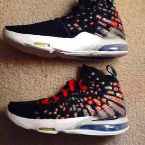 Nike Lebron James 17 James Gang Boys Shoes sz. 4Y